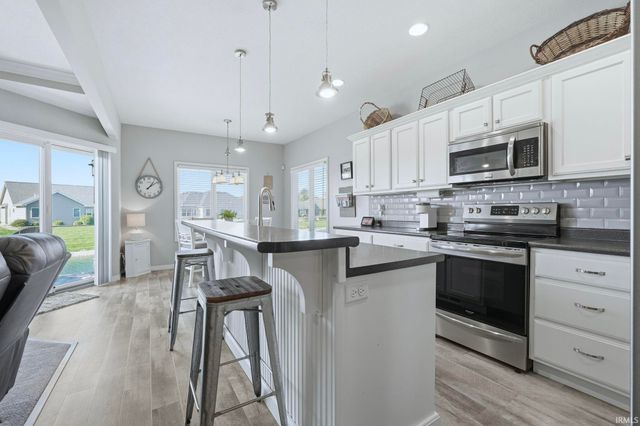 9133 Casey Place, New Haven, IN 46774