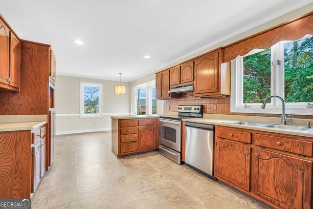 440 Burke Circle, Mcdonough, GA 30253