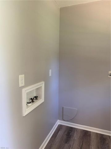 4248 Buckeye CT, Virginia Beach, VA 23462
