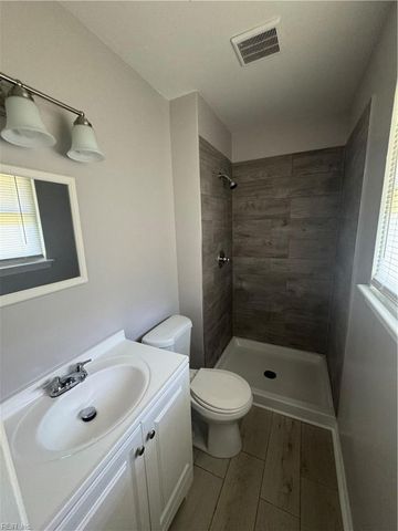 4248 Buckeye CT, Virginia Beach, VA 23462