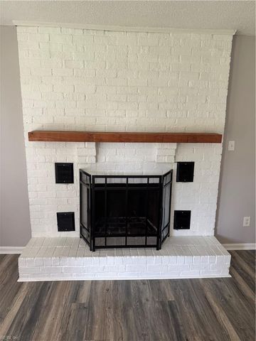 4248 Buckeye CT, Virginia Beach, VA 23462