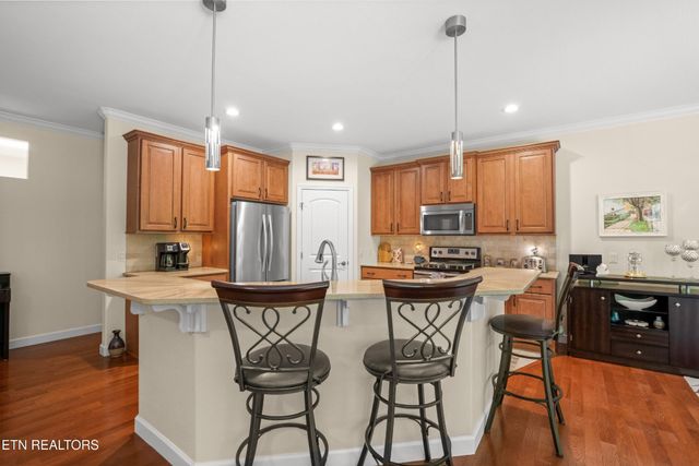 18 Cedar Ridge Circle, Crossville, TN 38558