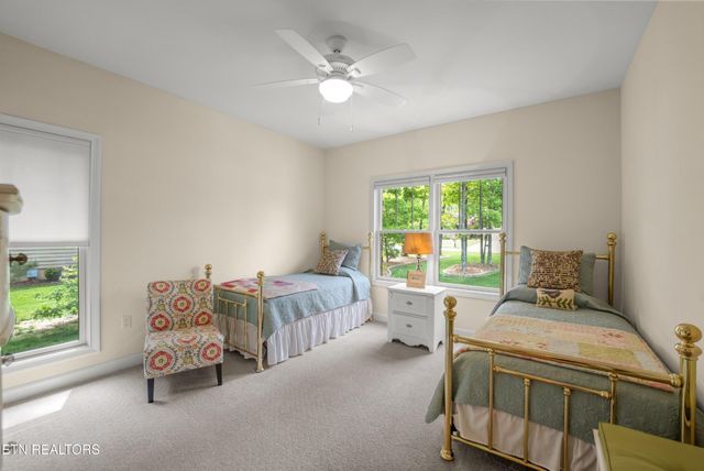 18 Cedar Ridge Circle, Crossville, TN 38558