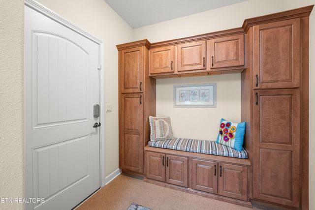 18 Cedar Ridge Circle, Crossville, TN 38558