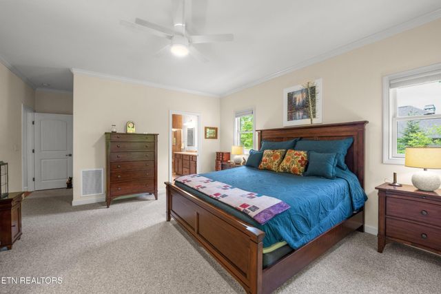 18 Cedar Ridge Circle, Crossville, TN 38558