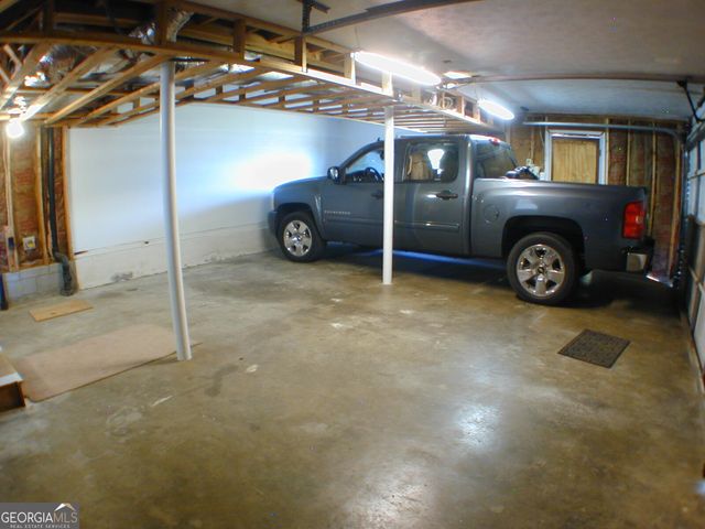 3417 Creekwood Drive SE, Conyers, GA 30094