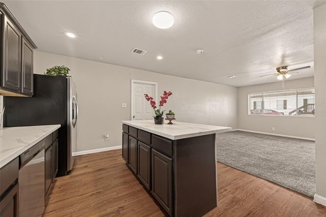 10 Ferguson Street, Baytown, TX 77520