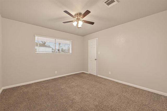 10 Ferguson Street, Baytown, TX 77520