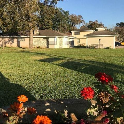 10 Ferguson Street, Baytown, TX 77520