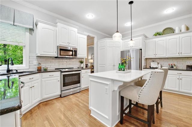 12704 W 124th Street, Overland Park, KS 66213