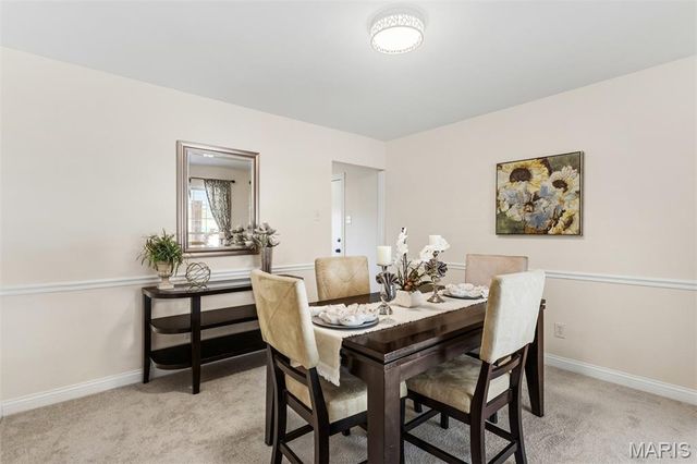 12150 Lake Meade Drive, St Louis, MO 63146