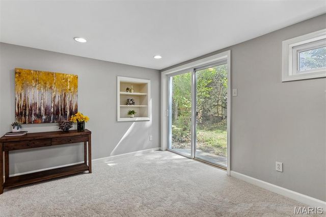 12150 Lake Meade Drive, St Louis, MO 63146