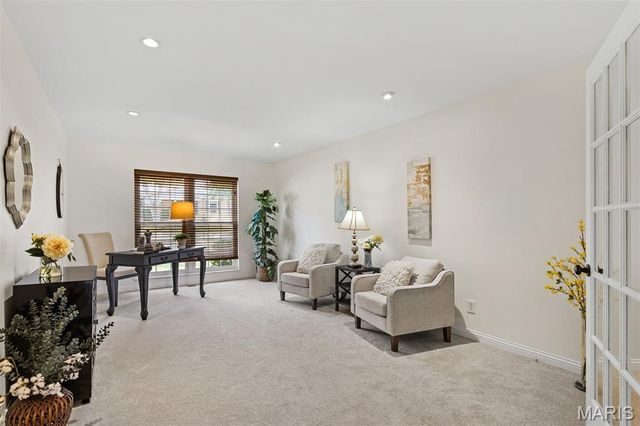 12150 Lake Meade Drive, St Louis, MO 63146
