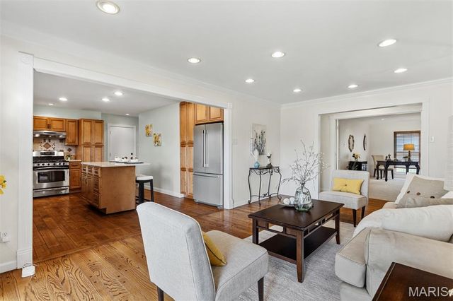 12150 Lake Meade Drive, St Louis, MO 63146