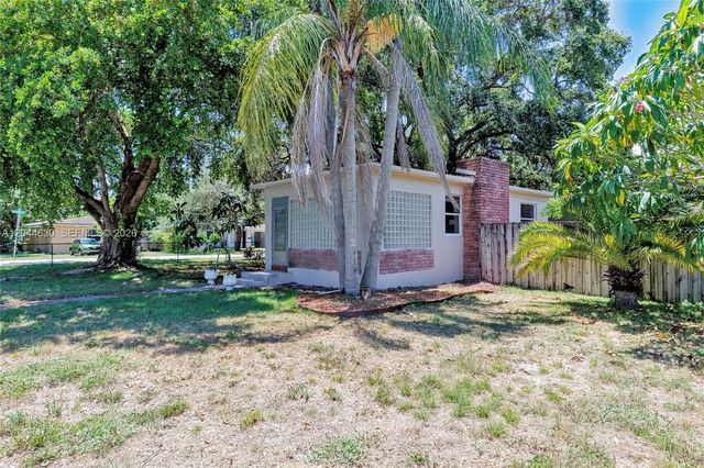 842 S 28th Avenue, Hollywood, FL 33020