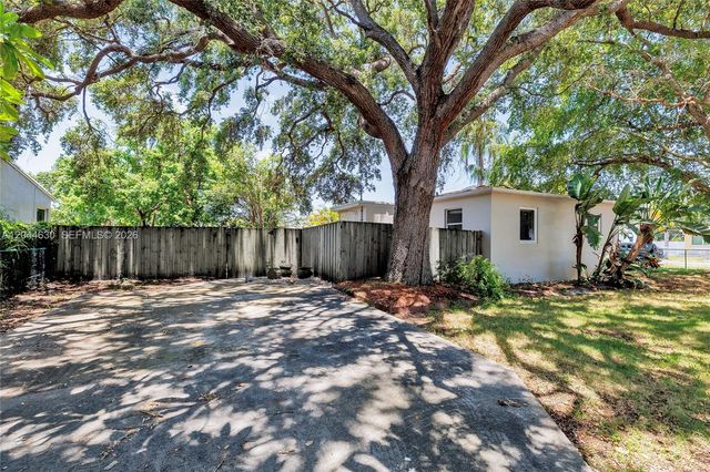 842 S 28th Avenue, Hollywood, FL 33020