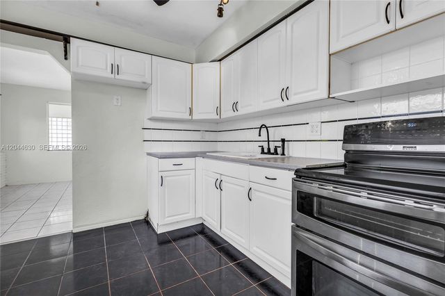 842 S 28th Avenue, Hollywood, FL 33020