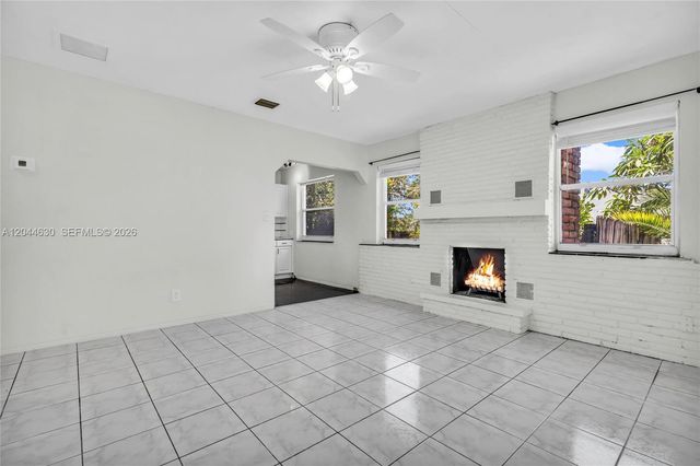 842 S 28th Avenue, Hollywood, FL 33020