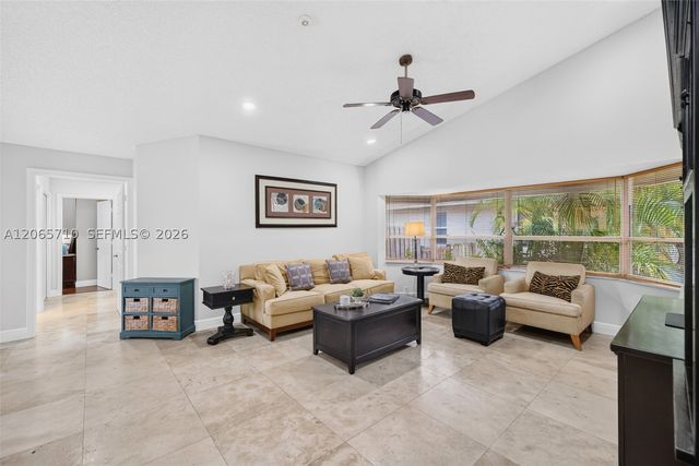 581 NW 110th Ave, Plantation, FL 33324