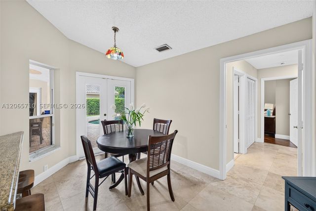 581 NW 110th Ave, Plantation, FL 33324