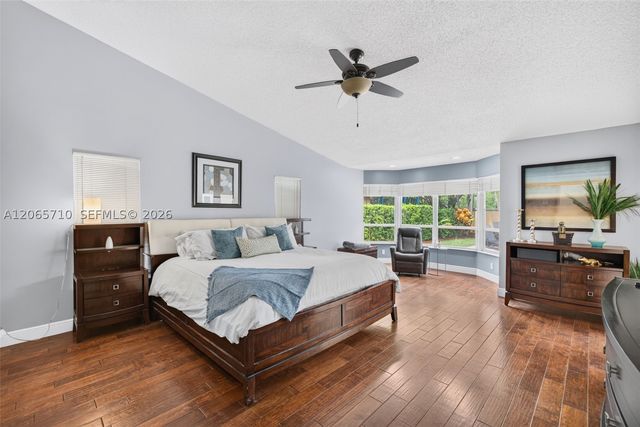 581 NW 110th Ave, Plantation, FL 33324