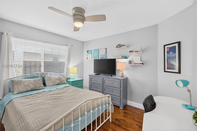 581 NW 110th Ave, Plantation, FL 33324