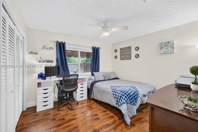 581 NW 110th Ave, Plantation, FL 33324