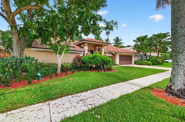 581 NW 110th Ave, Plantation, FL 33324