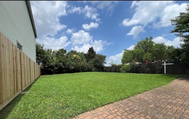 1300 Ketch, League City, TX 77573