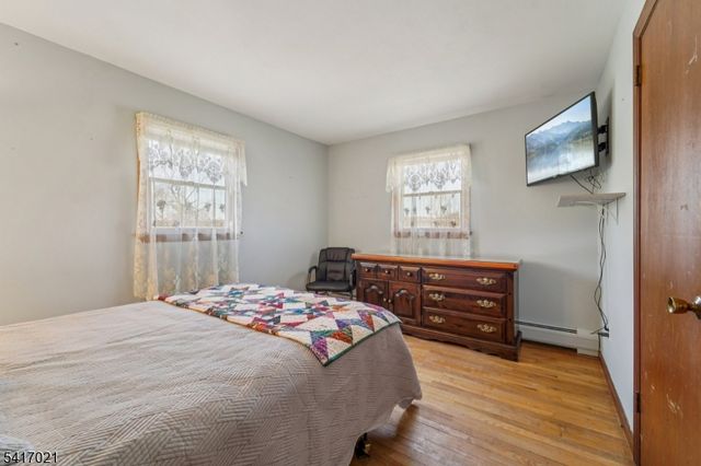 8 Nimbus Dr, Vernon Twp., NJ 07462