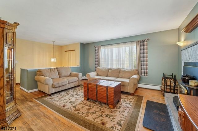 8 Nimbus Dr, Vernon Twp., NJ 07462