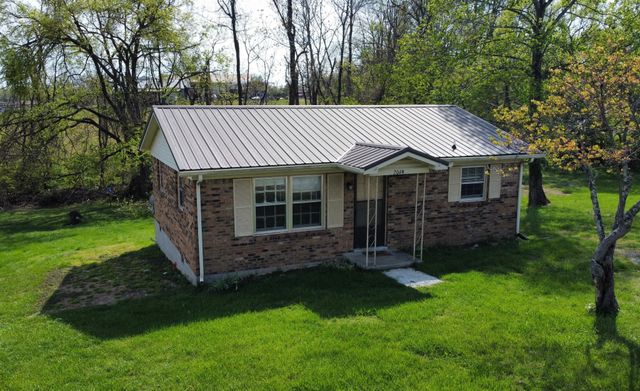 204 George Akins Rd, Westmoreland, TN 37186