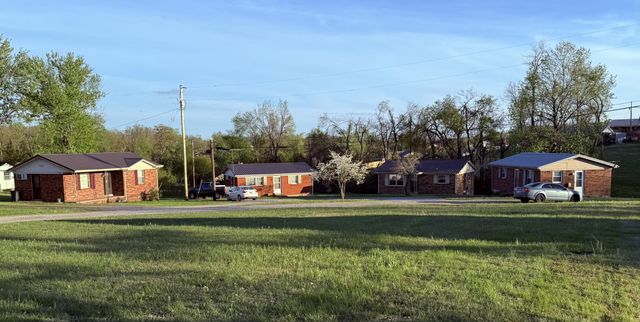 204 George Akins Rd, Westmoreland, TN 37186