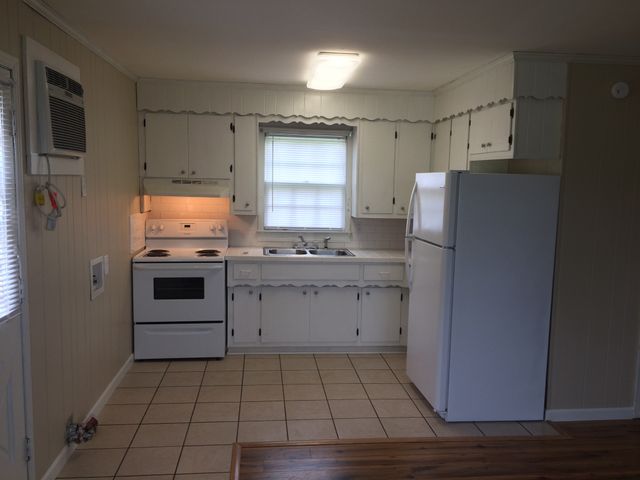 204 George Akins Rd, Westmoreland, TN 37186