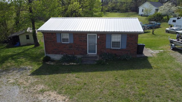 204 George Akins Rd, Westmoreland, TN 37186