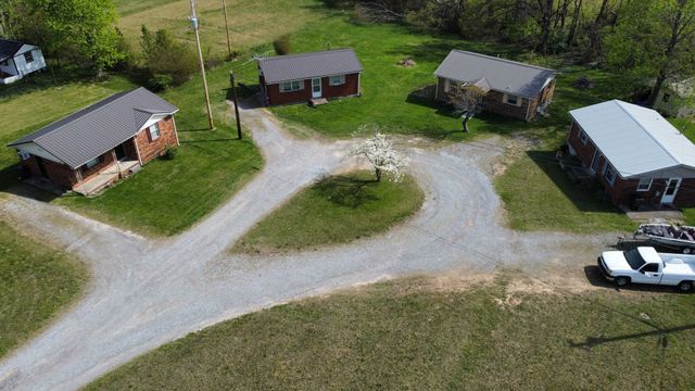 204 George Akins Rd, Westmoreland, TN 37186