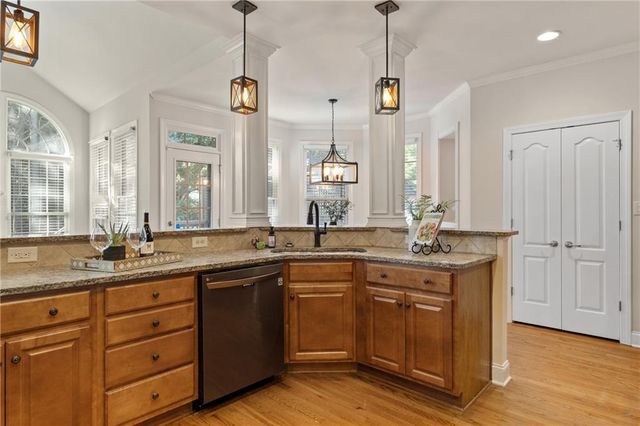 6427 Blue Water Drive, Buford, GA 30518