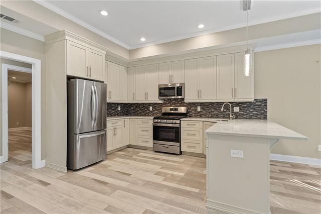 6427 Blue Water Drive, Buford, GA 30518