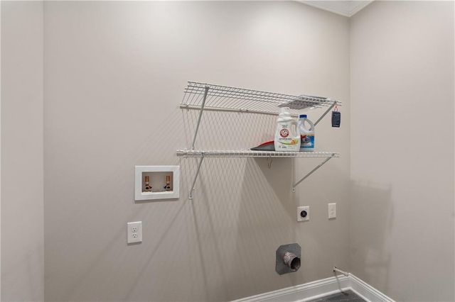 6427 Blue Water Drive, Buford, GA 30518