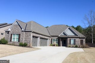 406 Lakeview Way, Lagrange, GA 30241