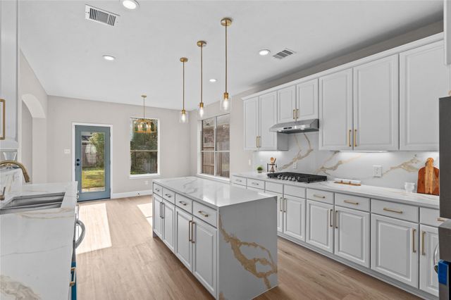 11938 Pamela Holly Trail, Houston, TX 77089