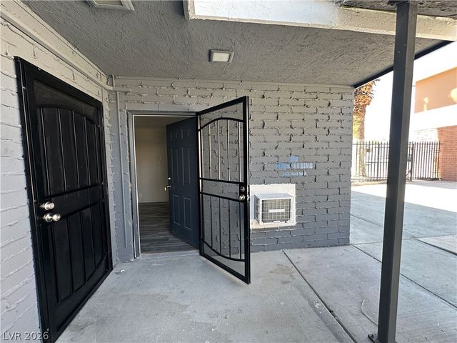 2105 Sunrise Avenue 1, Las Vegas, NV 89101