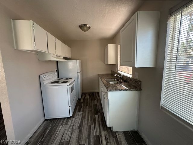 2105 Sunrise Avenue 1, Las Vegas, NV 89101