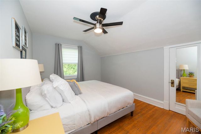 20 Lawn Place, St Louis, MO 63110