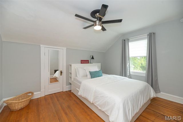 20 Lawn Place, St Louis, MO 63110