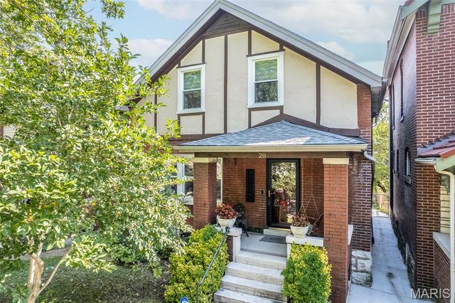 20 Lawn Place, St Louis, MO 63110