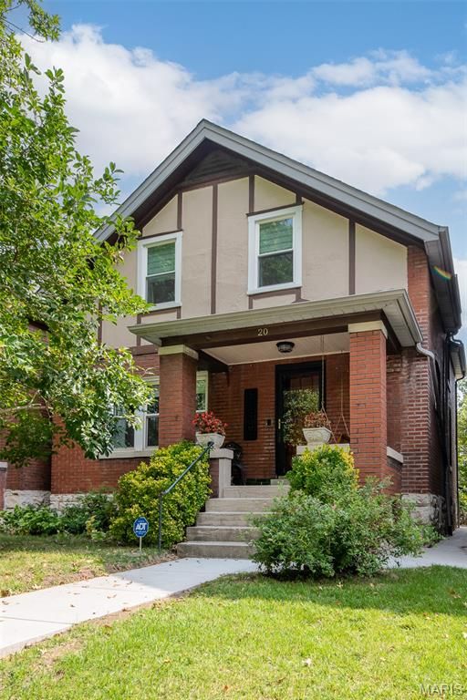 20 Lawn Place, St Louis, MO 63110