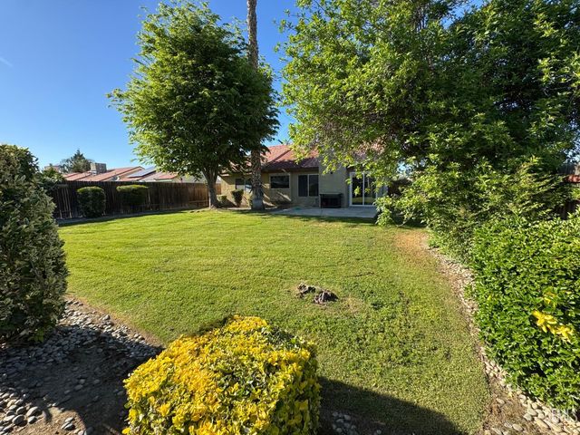 6101 Key West Drive, Bakersfield, CA 93313