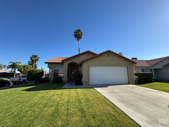 6101 Key West Drive, Bakersfield, CA 93313