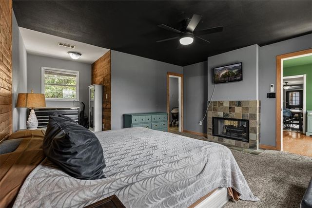 1988 W Liberty Avenue, Tontitown, AR 72762